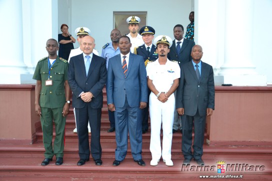 Nave Comandante Borsini - 2 mesi in Mozambico