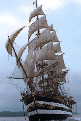 Nave Scuola Amerigo Vespucci